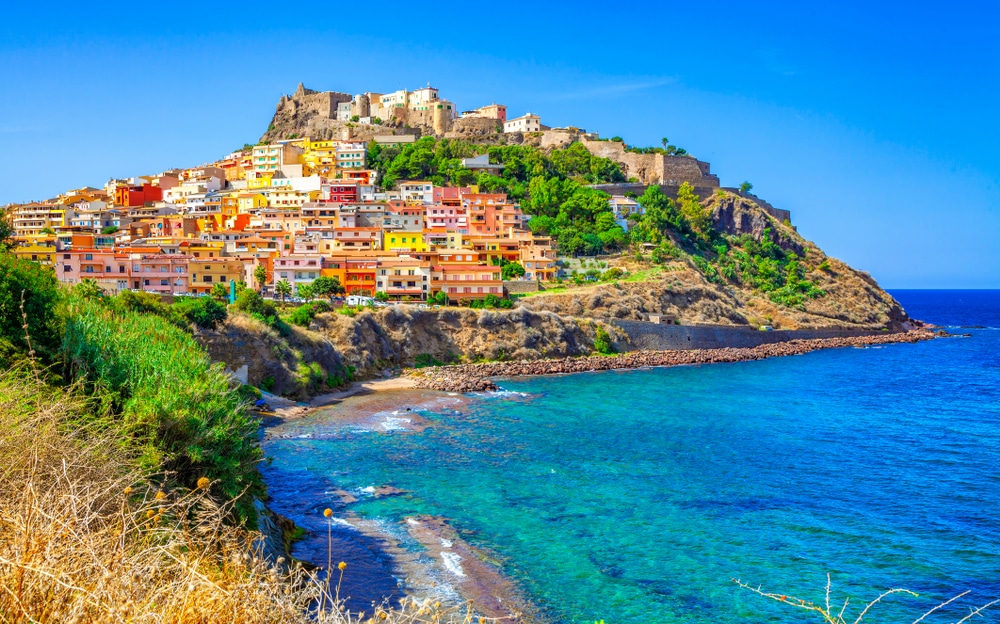 Castelsardo Sardinië shutterstock 1326406655, Bezienswaardigheden Sardinië