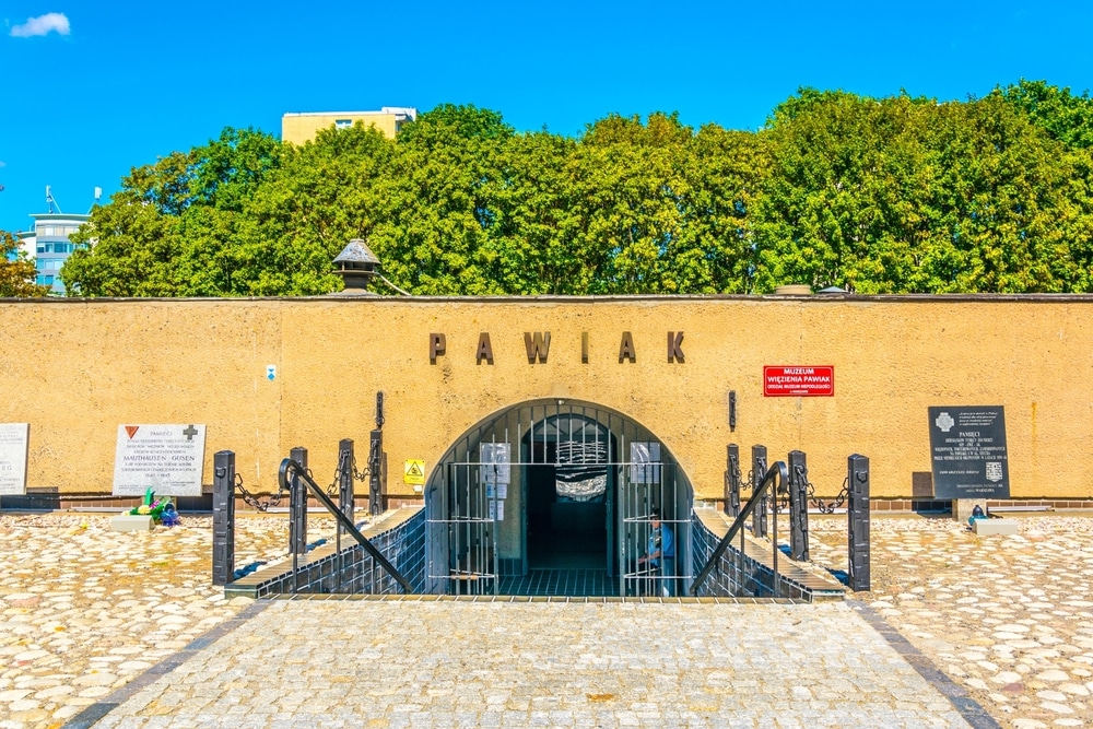 Pawiak gevangenis museum Warschau shutterstock 647280043, 10 mooiste bezienswaardigheden in krakau