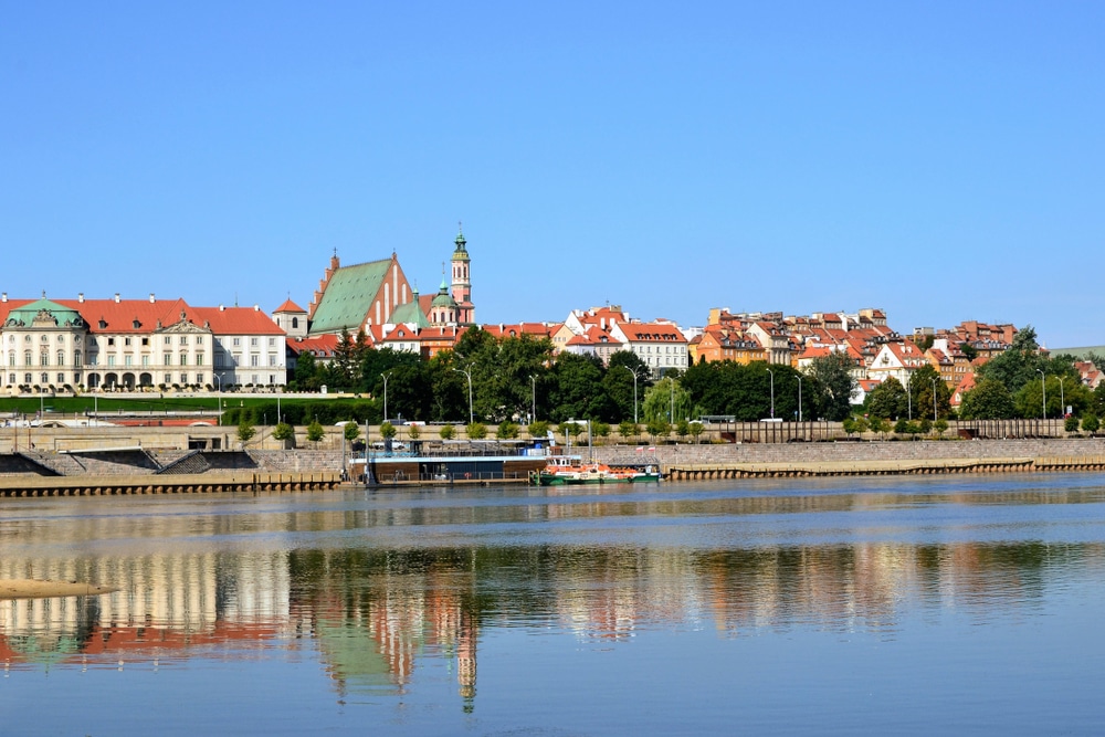 Vistula rivier Warschau shutterstock 1482262688, Bezienswaardigheden in Warschau