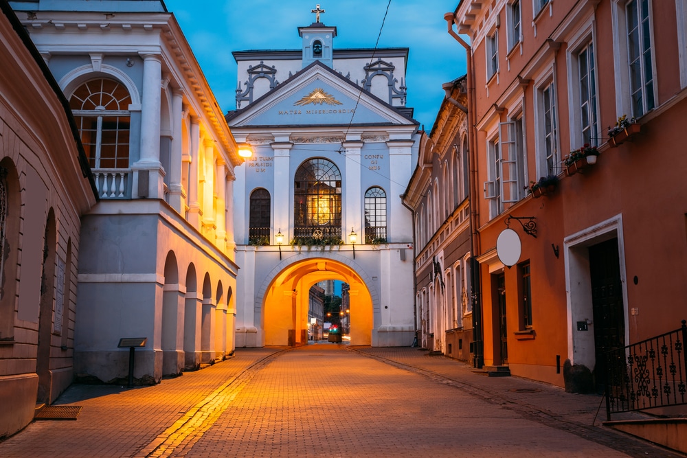 Paleis van het Morgenrood Vilnius shutterstock 511486714, bezienswaardigheden in Vilnius