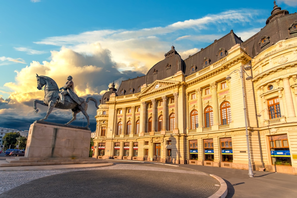 Calei Victoriei Boekarest shutterstock 1011464386, verrassende steden Europa