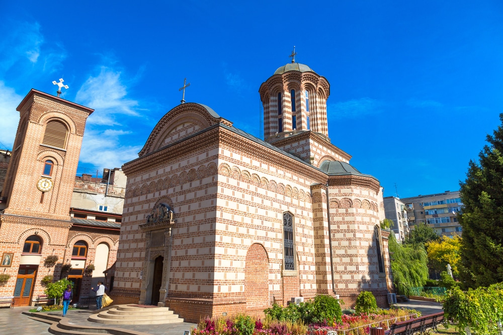 Curtea Veche en Sfantul Anton Boekarest shutterstock 1105880114, Bezienswaardigheden in Roemenië