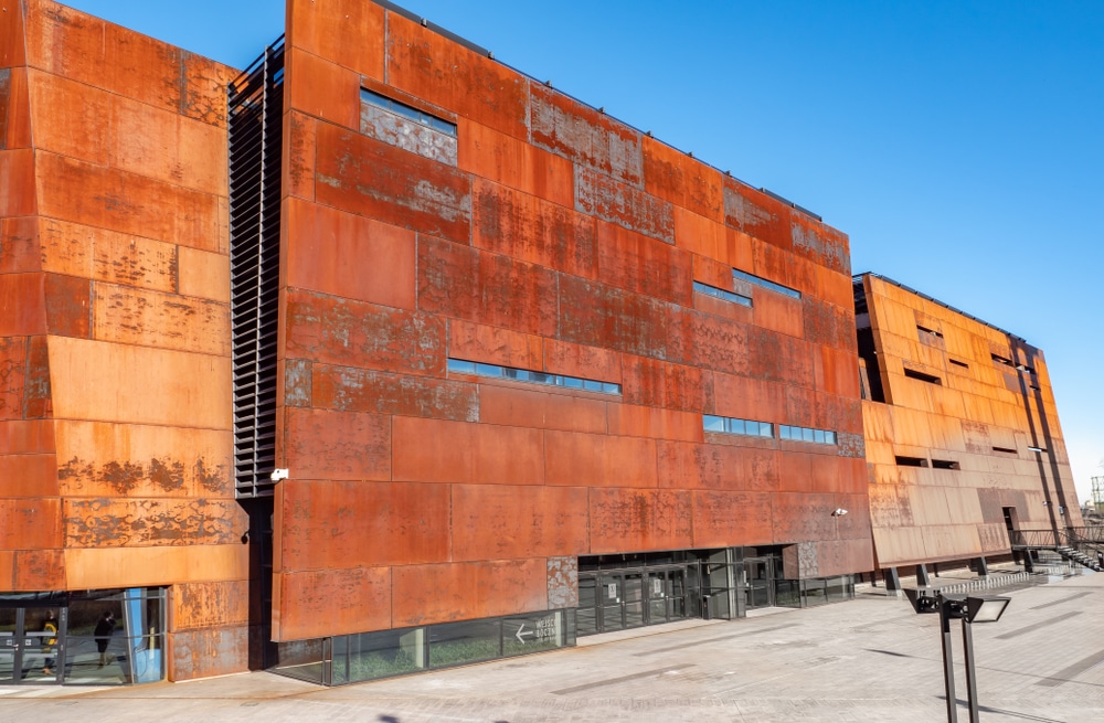 European Solidarity Center Gdansk shutterstock 1333501880, Bezienswaardigheden in Gdansk