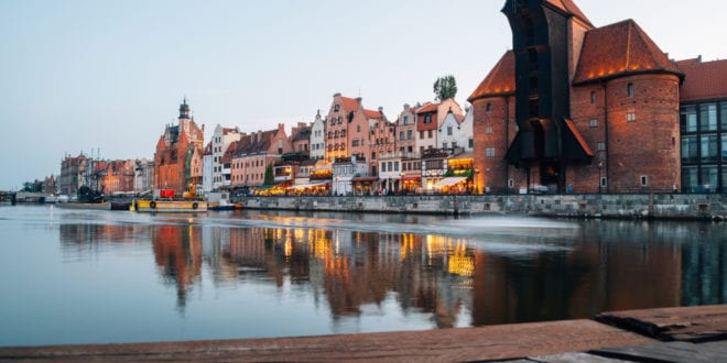 Kraanpoort en Nationaal Maritiem Museum Gdansk shutterstock 1517765417, Bezienswaardigheden in Zagreb