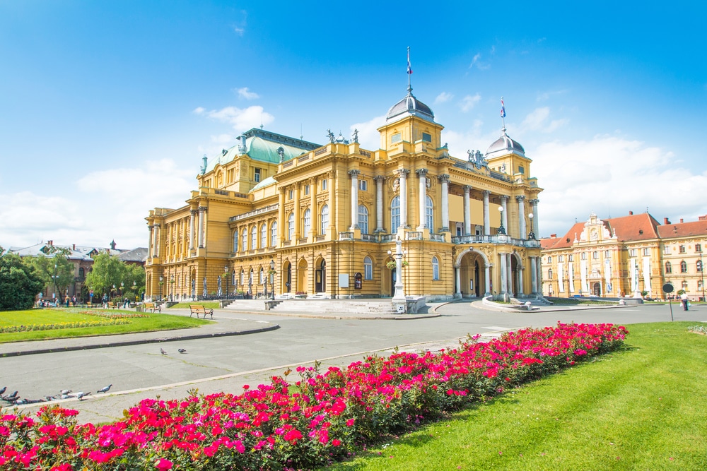 National Theatre Zagreb shutterstock 644019652, Bezienswaardigheden in Zagreb