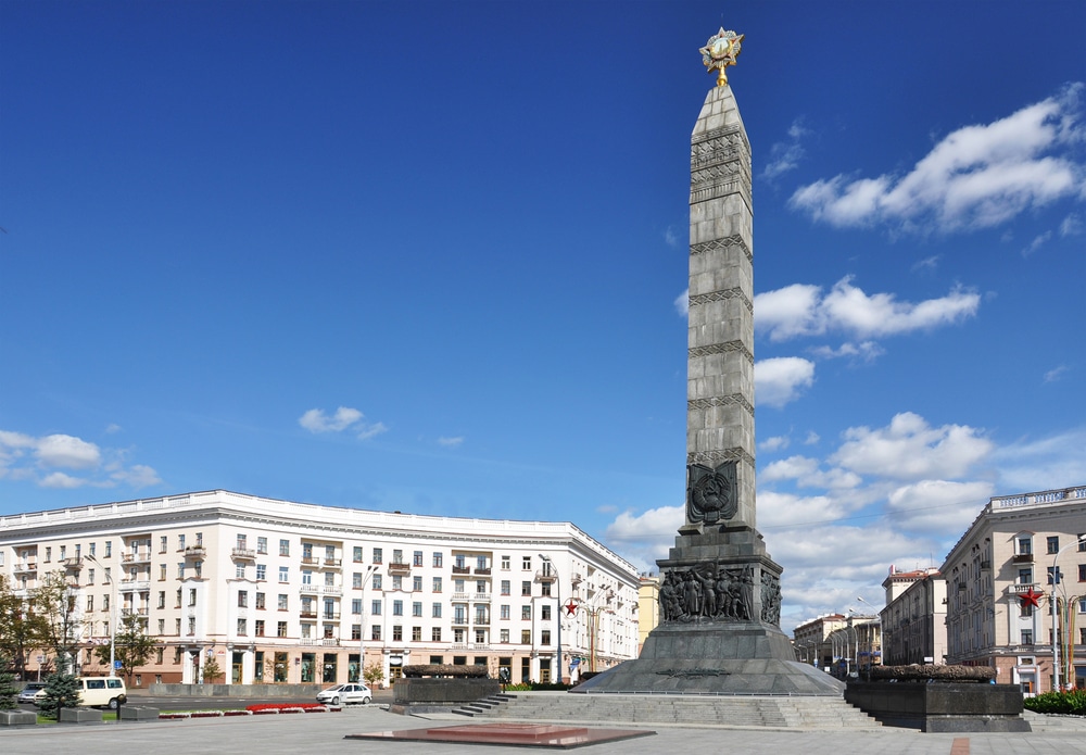 Overwinningsplein Minsk shutterstock 119869849, Bezienswaardigheden in Minsk