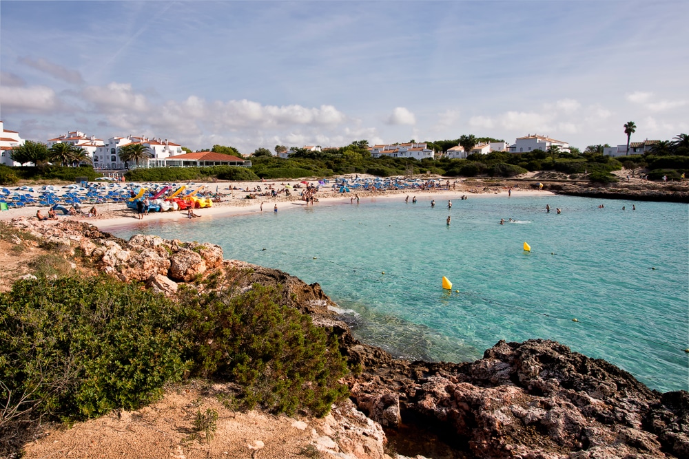 Calan Bosc Menorca shutterstock 1205120458, stranden Spanje