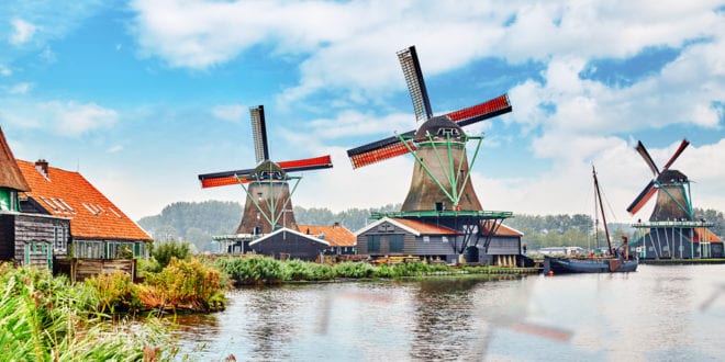 Zaanse Schans Noord Holland shutterstock 360024527, Bezienswaardigheden in Groningen