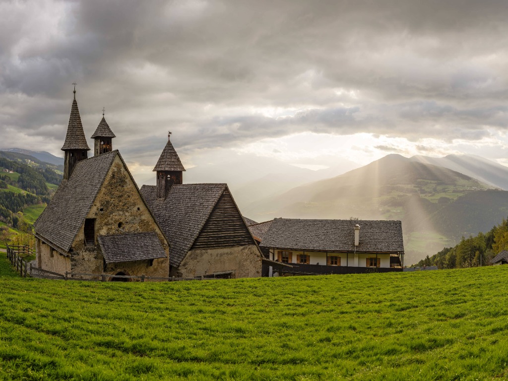 keyvisuals three churches c wolfgang gafriller copy optimized min 1, Activiteiten in de natuur van Zuid-Tirol