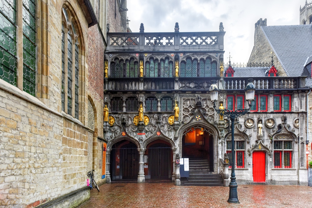 Basiliek van het Heilige Bloed, Bezienswaardigheden Brugge