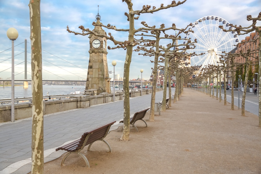 Rheinuferpromenade Dusseldorf, Mooiste bezienswaardigheden Düsseldorf