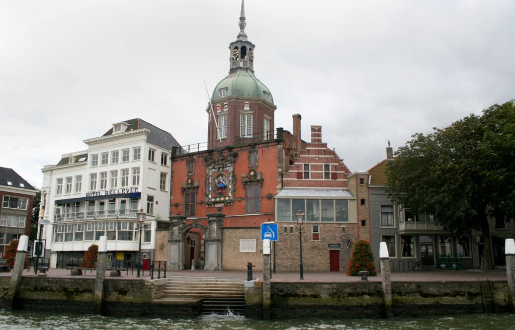 Groothoofdspoort Dordrecht, Bezienswaardigheden Dordrecht