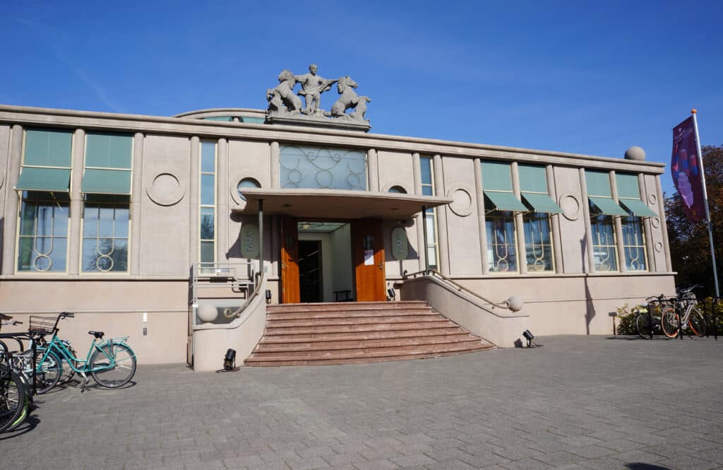 Nationaal Onderwijsmuseum Dordrecht, Bezienswaardigheden Zuid-Holland