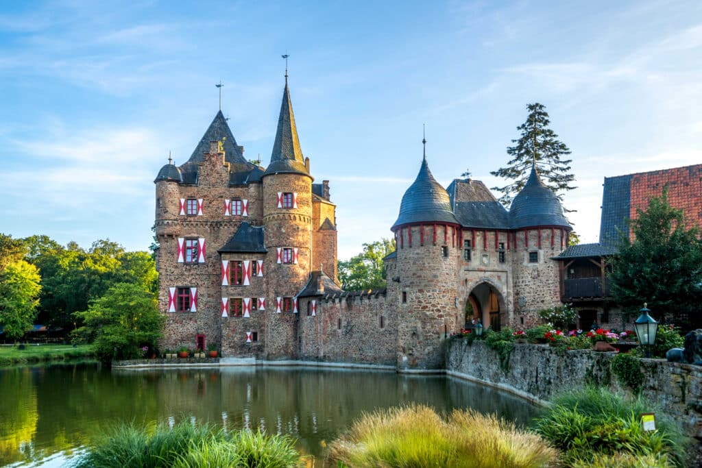 burcht satzvey eifel, bezienswaardigheden eifel