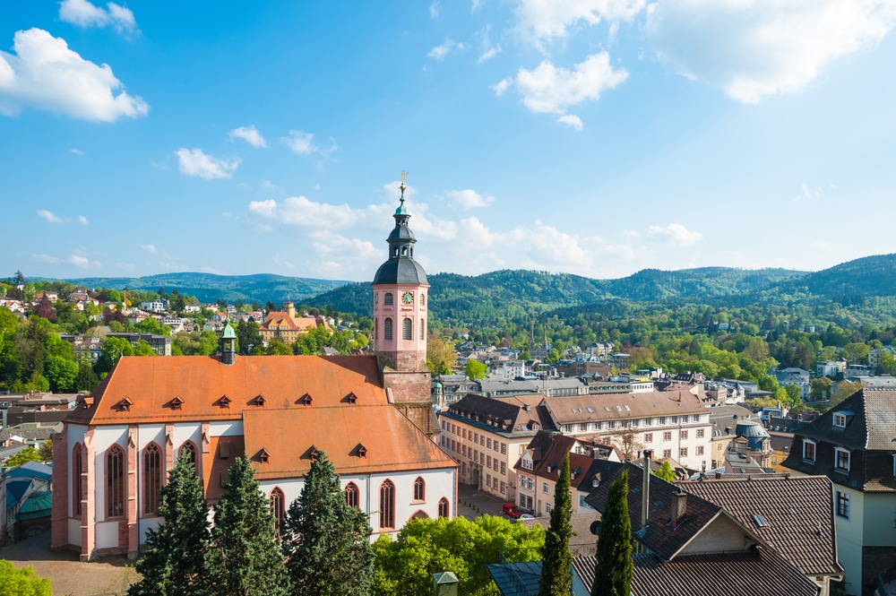 Baden Baden Zwarte Woud shutterstock 275587118, leukste pretparken in duitsland voor het hele gezin