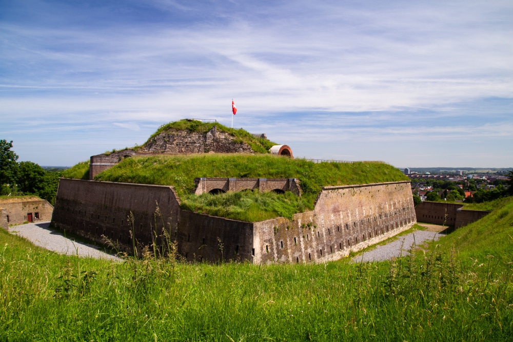 Fort Sint Pieter Wandelroutes Zuid Limburg Shutterstock 1572705190