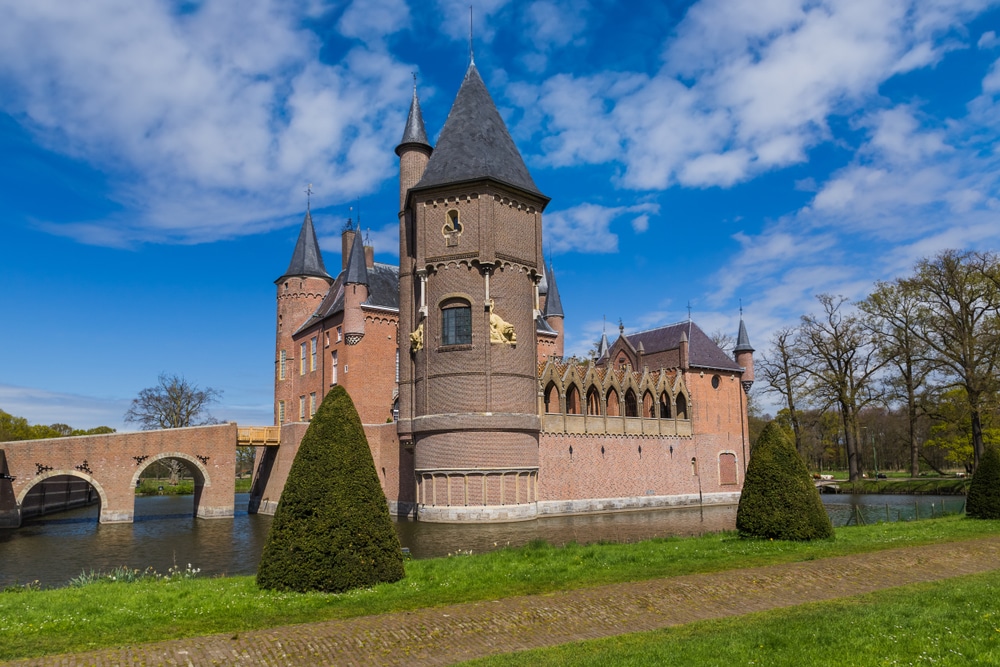 Kasteel Heeswijk paleizen en kastelen Nederland shutterstock 1283400253, mooiste kastelen Nederland
