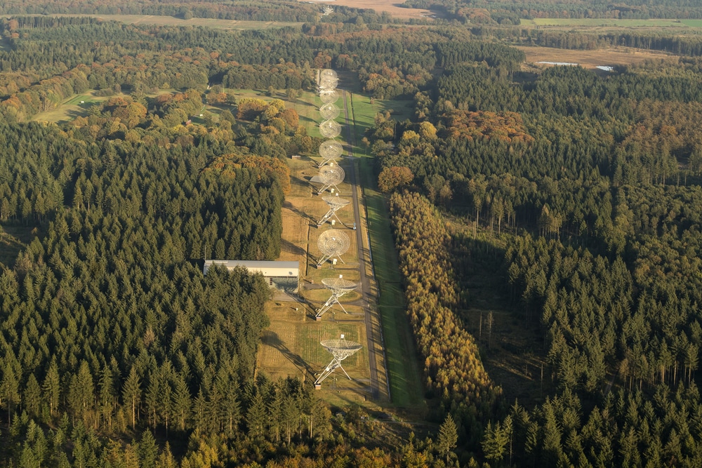 radiosterrenwacht Kamp Westerbork Drenthe wandelen shutterstock 758672773, wandelen in Drenthe