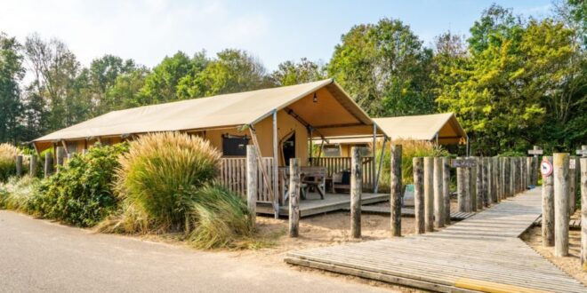 Ardoer Vakantiepark De Meerpaal safaritent 916x516 1, glamping Frankrijk aan zee