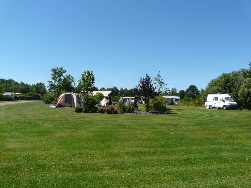 Camping De Wedze friesland 1, wandelen in Friesland