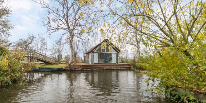 natuurhuisjes nederland natuurhuisje giethoorn, mooiste tiny houses in Limburg