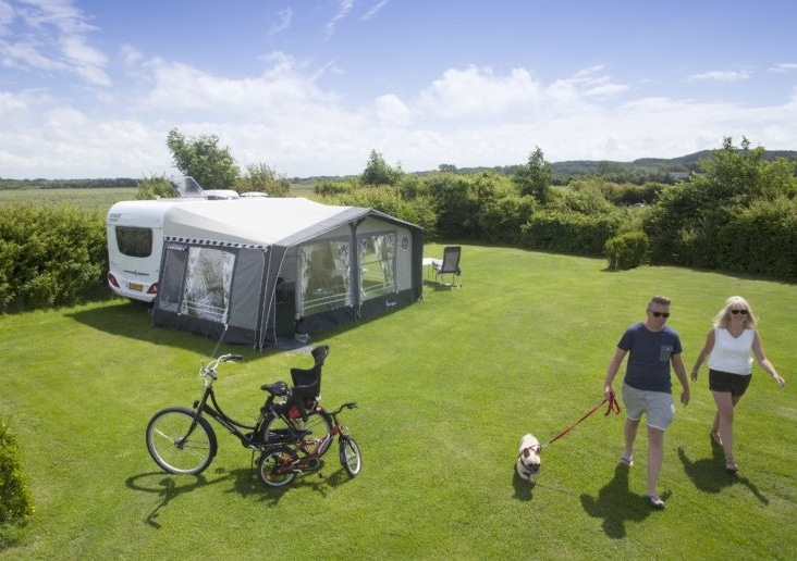 Mini Camping Werendijke 15 916x516 1, wandelen in Zeeland