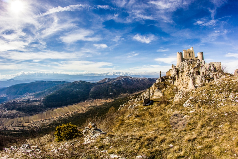 Abruzzo National Park Abruzzen Italie shutterstock 1593235768, mooiste plekken italië