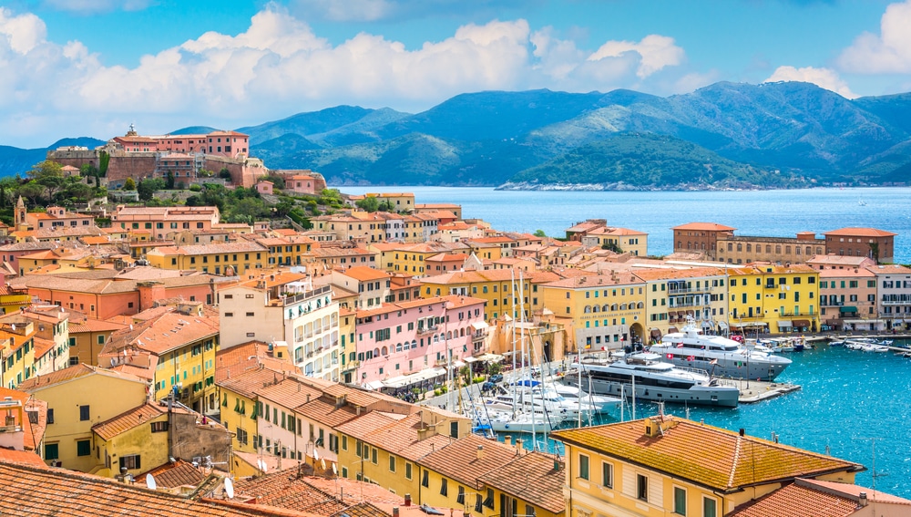 elba island toscane shutterstock, leukste en mooiste steden van Europa