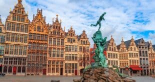 Antwerpen Grote Markt 2068391351 310x165