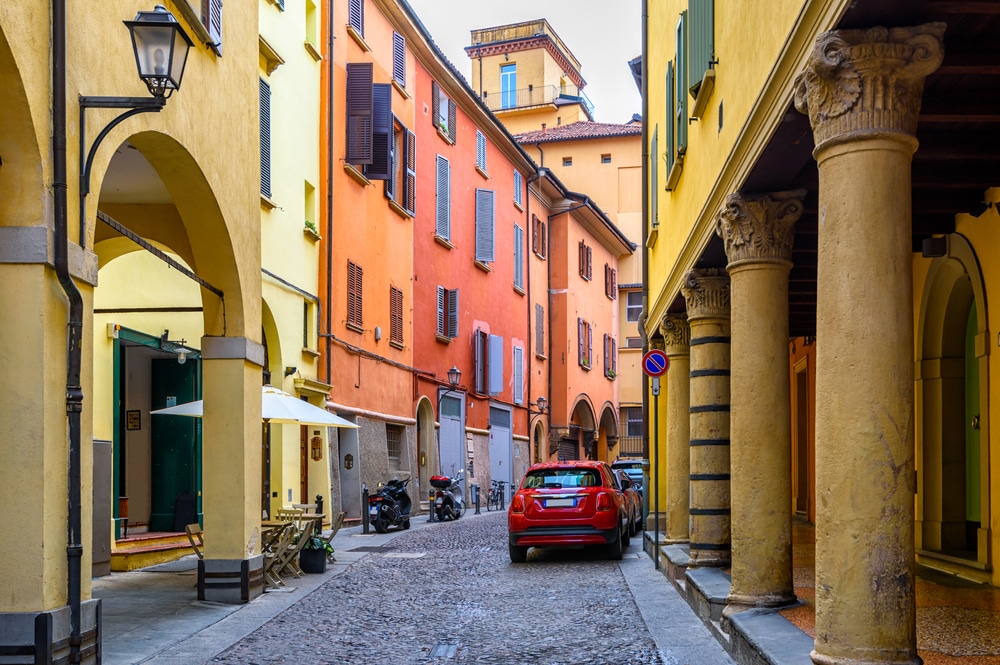 Bologna Emilia Romagna shutterstock 1648794202, verrassende steden Europa