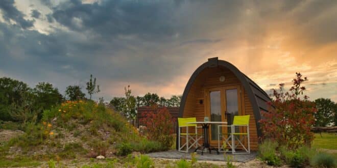 Podhouse op Campland Arcen 6, tiny house met hottub