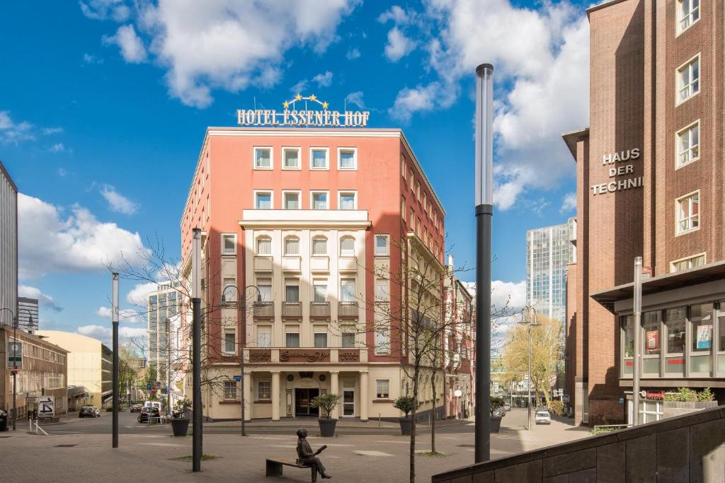 roze hotel in Essen