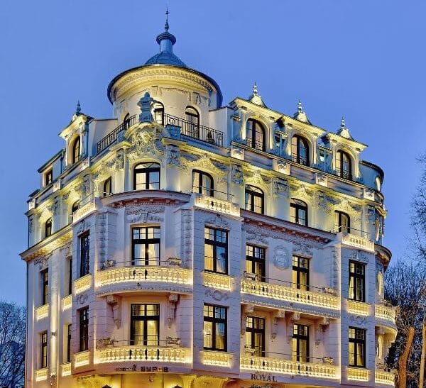 Royal Hotel E1678097101416