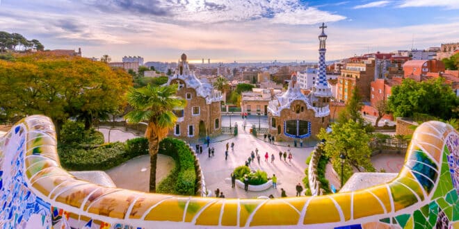 Park Guell Barcelona 407568172, mooiste bezienswaardigheden in Madrid