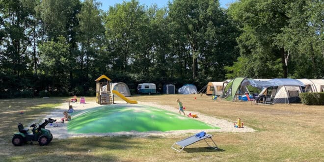 camping de vinkenkamp 5, boshuisje Veluwe