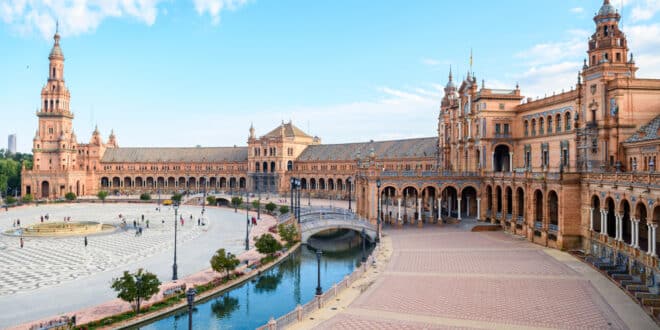 Plaza de Espana Sevilla 1082834468, bezienswaardigheden Indonesië