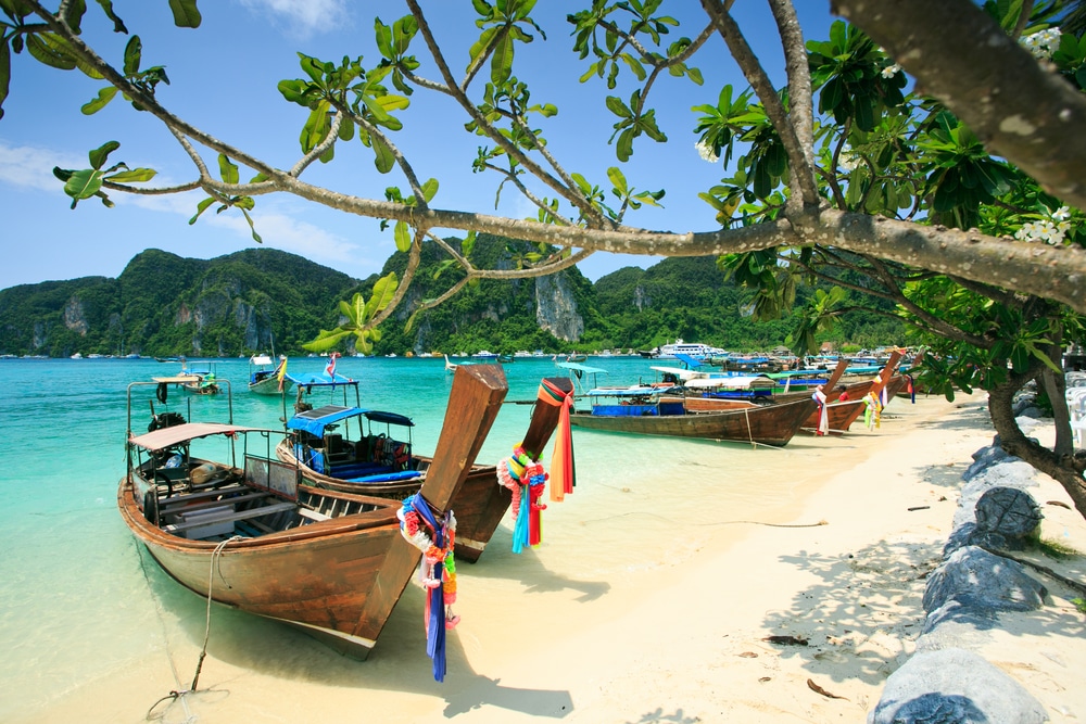 phi phi islands thailand shutterstock 202588051, vakantie Thailand