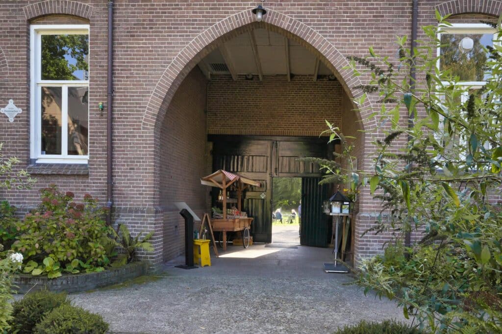 Entree Sion KLoosterbrouwerij, De 10 mooiste tiny houses in Twente