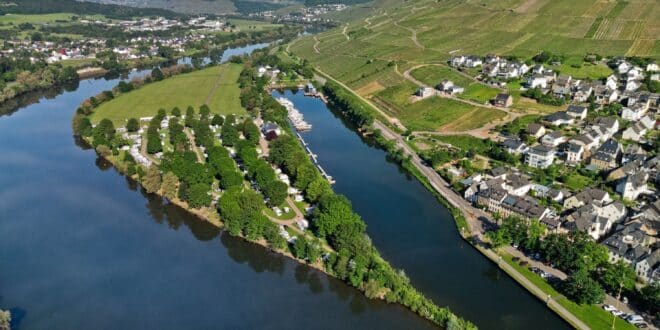 De 8 mooiste campings aan de Moezel