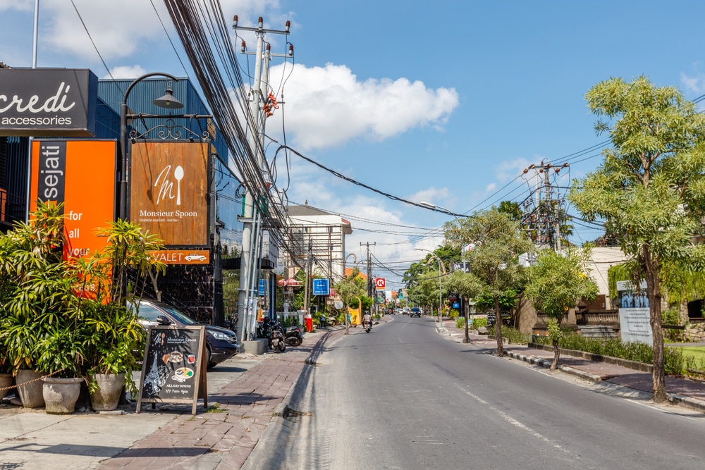 Seminyak Bali 1691325409, Bezienswaardigheden Zuid-Holland