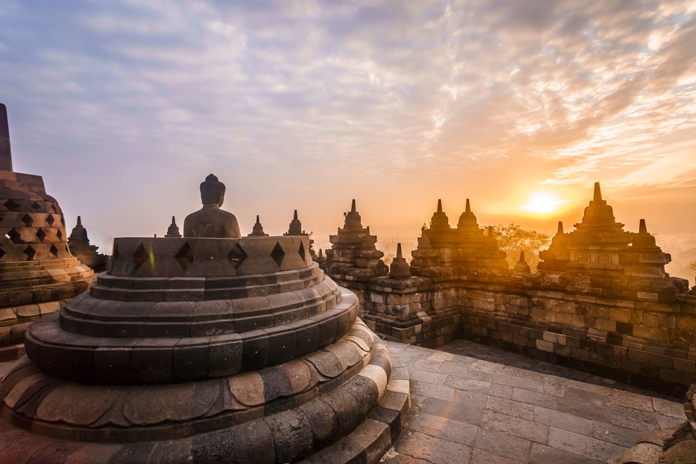 Borobudur Java Indonesie shutterstock 715724317, Bezienswaardigheden Zuid-Holland