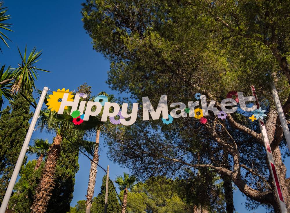 hippiemarkt ibiza shutterstock 663584986, stranden Spanje