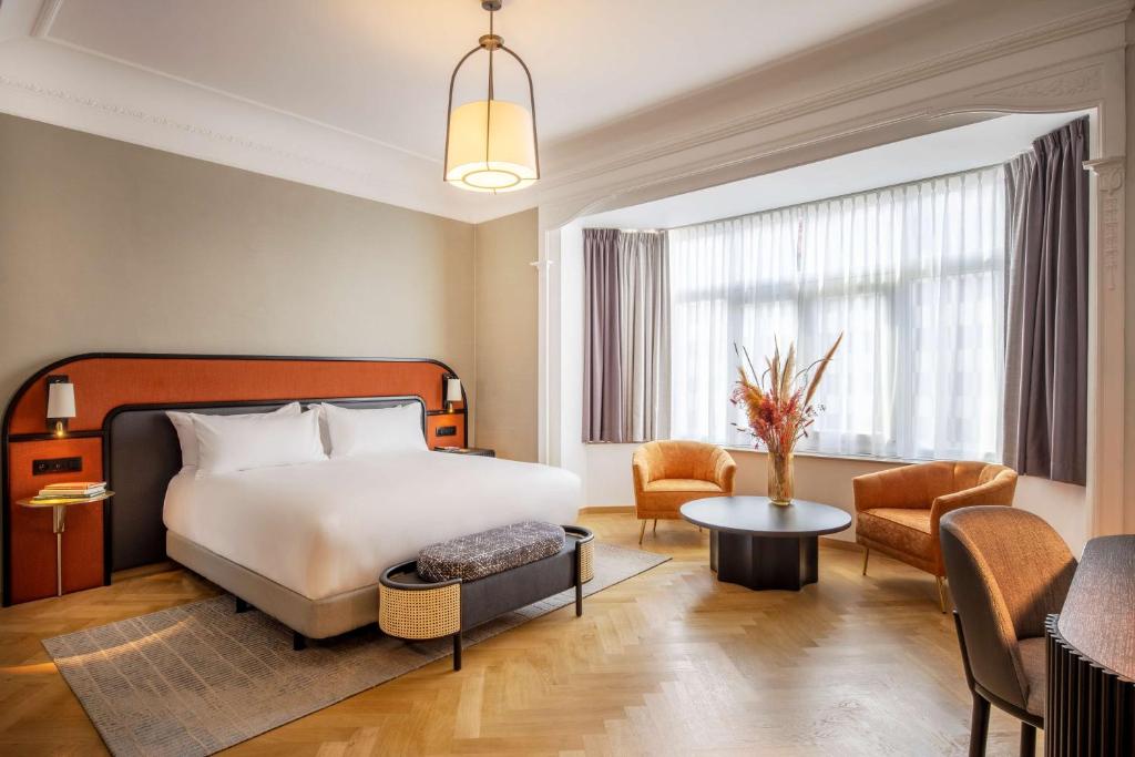 DoubleTree By Hilton Brussels City, bezienswaardigheden in Brussel