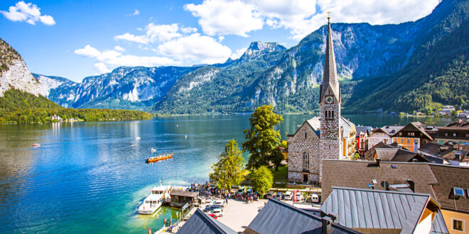 Hallstatt Salzkammergut Opper Oostenrijk shutterstock 1723480729, mooiste plekken Oostenrijk winter