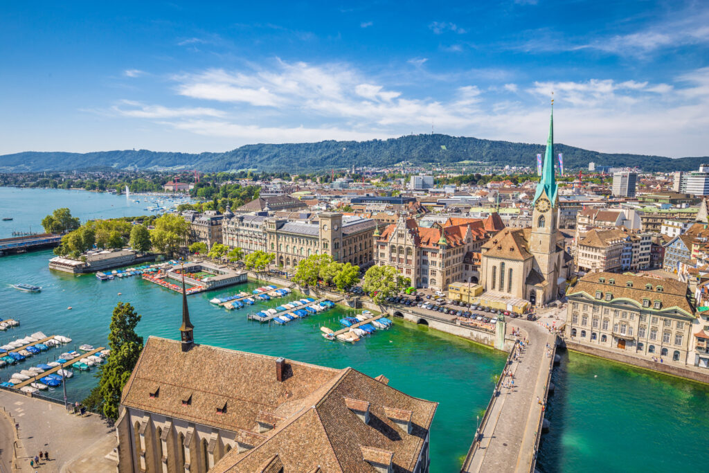 Zurich Zwitserland shutterstock 314150237, mooiste plekken Zwitserland zomer