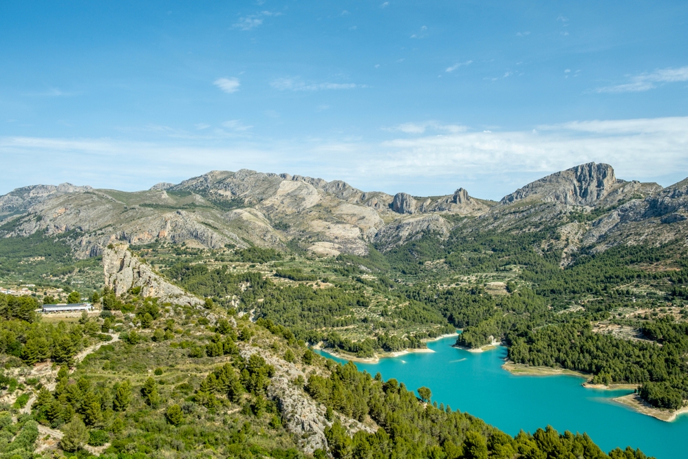 embalse de guadalest spanje shutterstock 2303774581, stranden Spanje