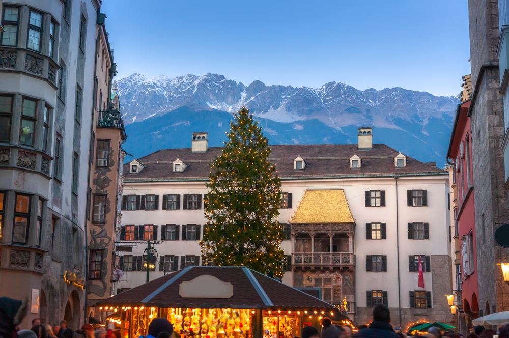 Innsbruck in de winter Oostenrijk shutterstock 2237215139, mooiste plekken Oostenrijk winter