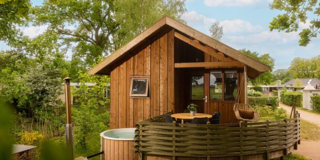 10x Tiny houses met hottub in Nederland