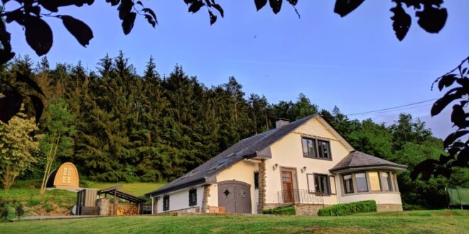 Villa in Bomal sur Ourthe 1, Vakantiehuisjes in de Belgische Ardennen met jacuzzi