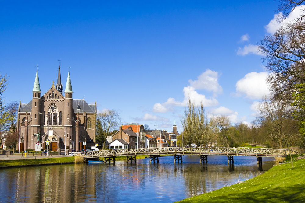 sint josephkerk alkmaar shutterstock 136021406, stranden Spanje